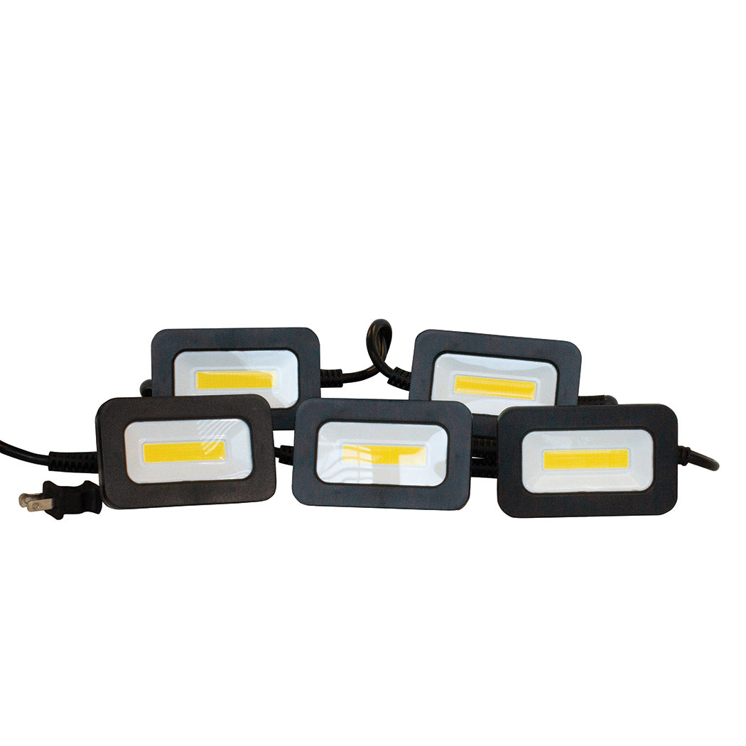 5 light heads to aim light in any direction