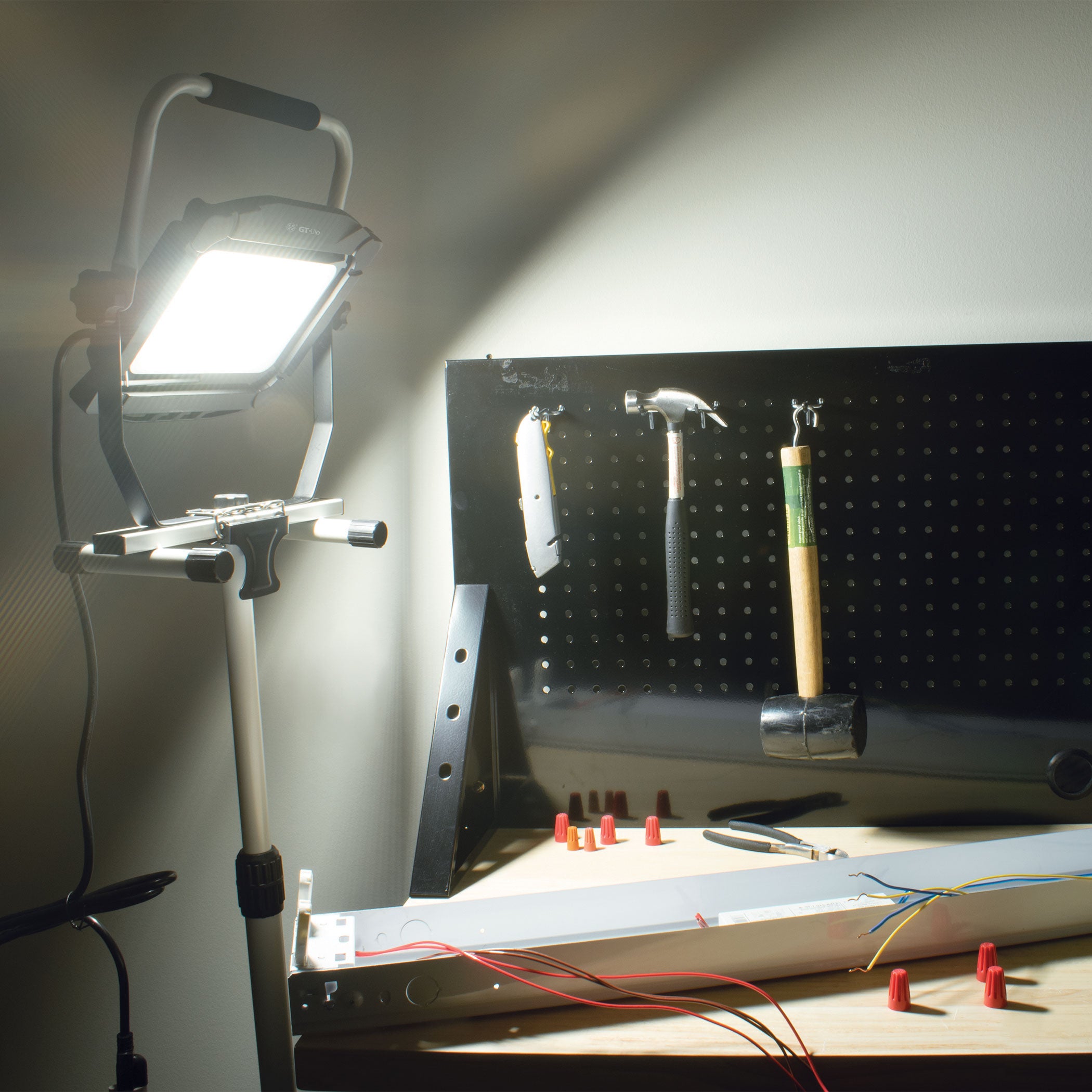 10,000 Lumen LED Portable Work Light