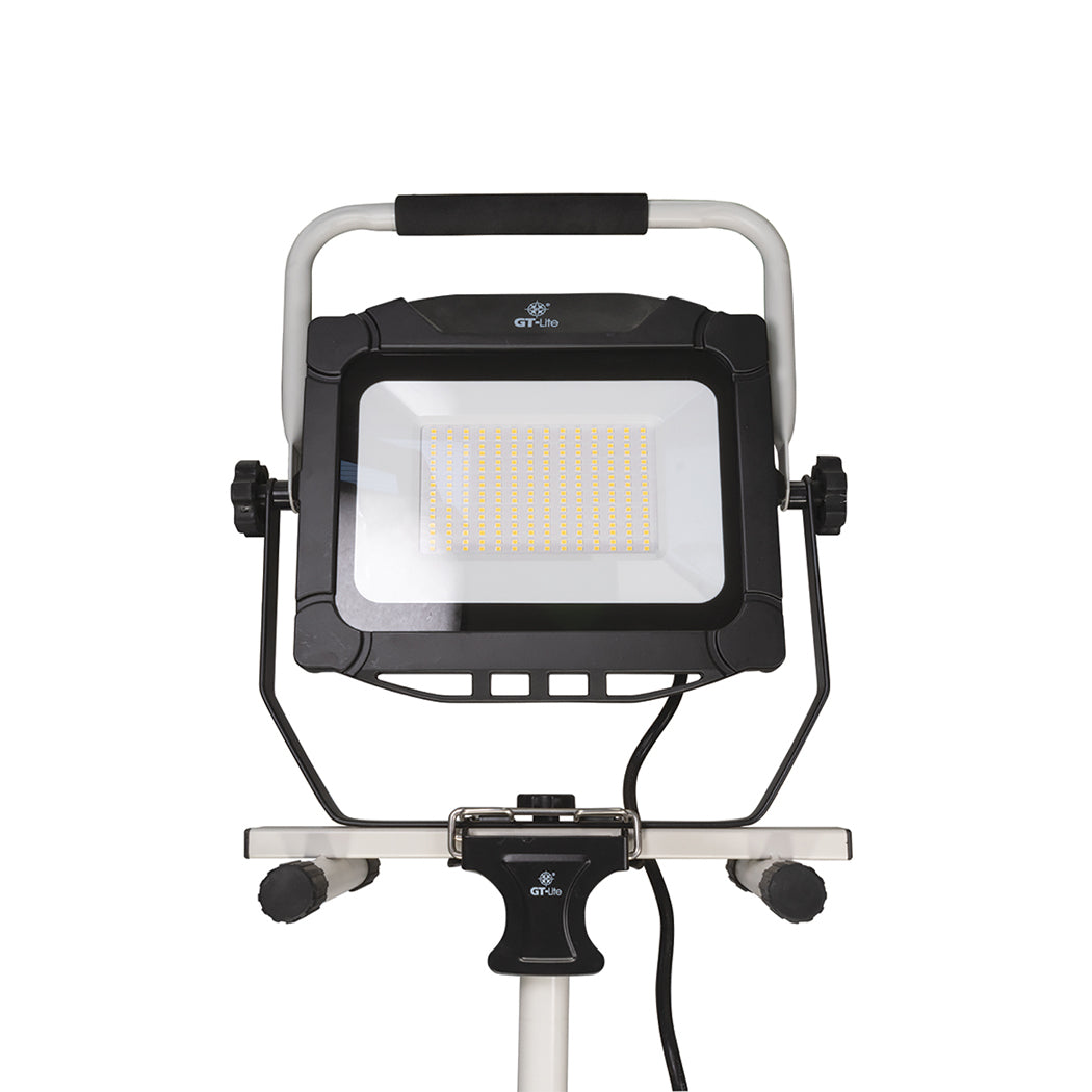 Corded LED Work Light with USB 10 000 Lumen 100W